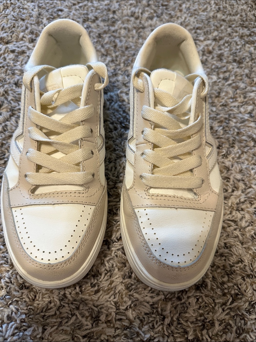 Women's Vans 6.5 - Picture 2 of 13